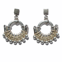 Load image into Gallery viewer, TATAMÁ metallic mustard/ gold
